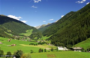 Vista sulla piccola frazione di San Pietro in Valle Aurina